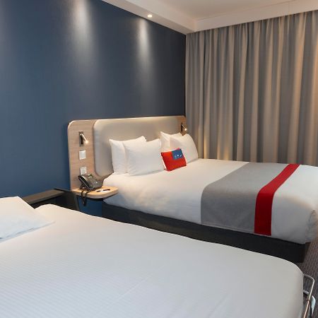 Holiday Inn Express Paris - Velizy By Ihg Ngoại thất bức ảnh