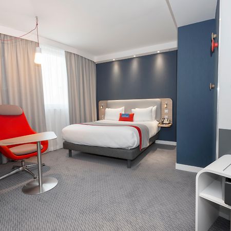 Holiday Inn Express Paris - Velizy By Ihg Ngoại thất bức ảnh