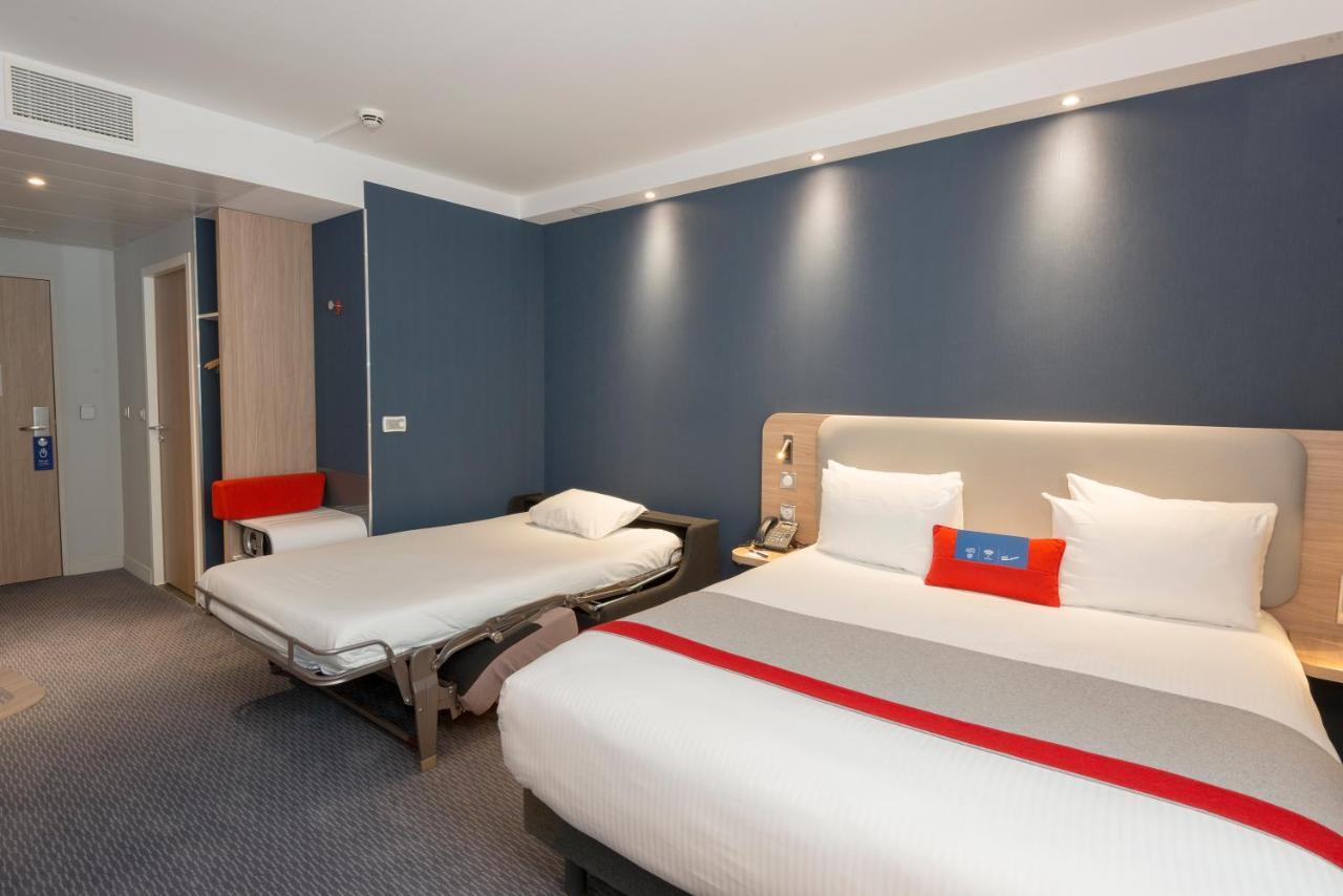 Holiday Inn Express Paris - Velizy By Ihg Ngoại thất bức ảnh