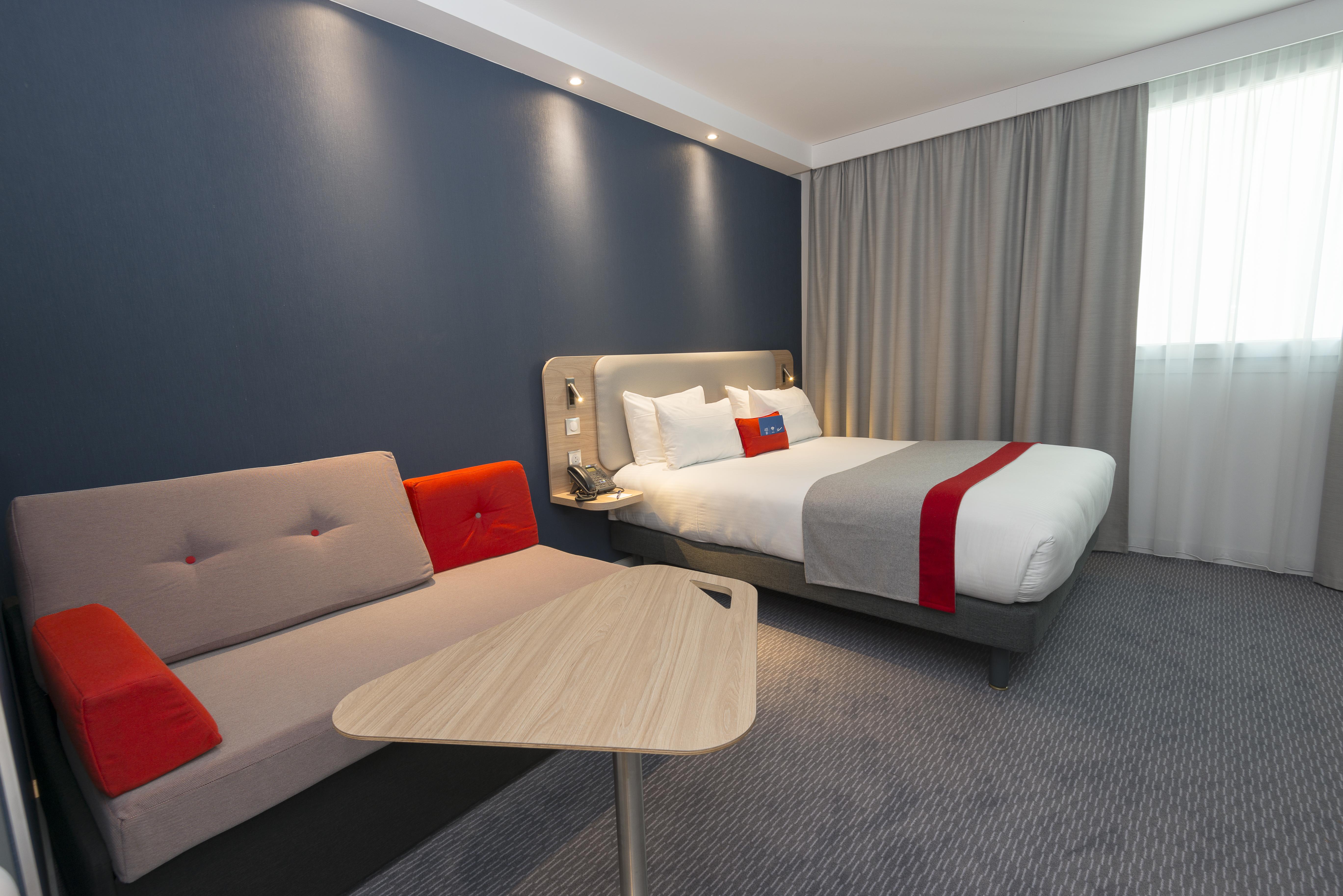 Holiday Inn Express Paris - Velizy By Ihg Ngoại thất bức ảnh