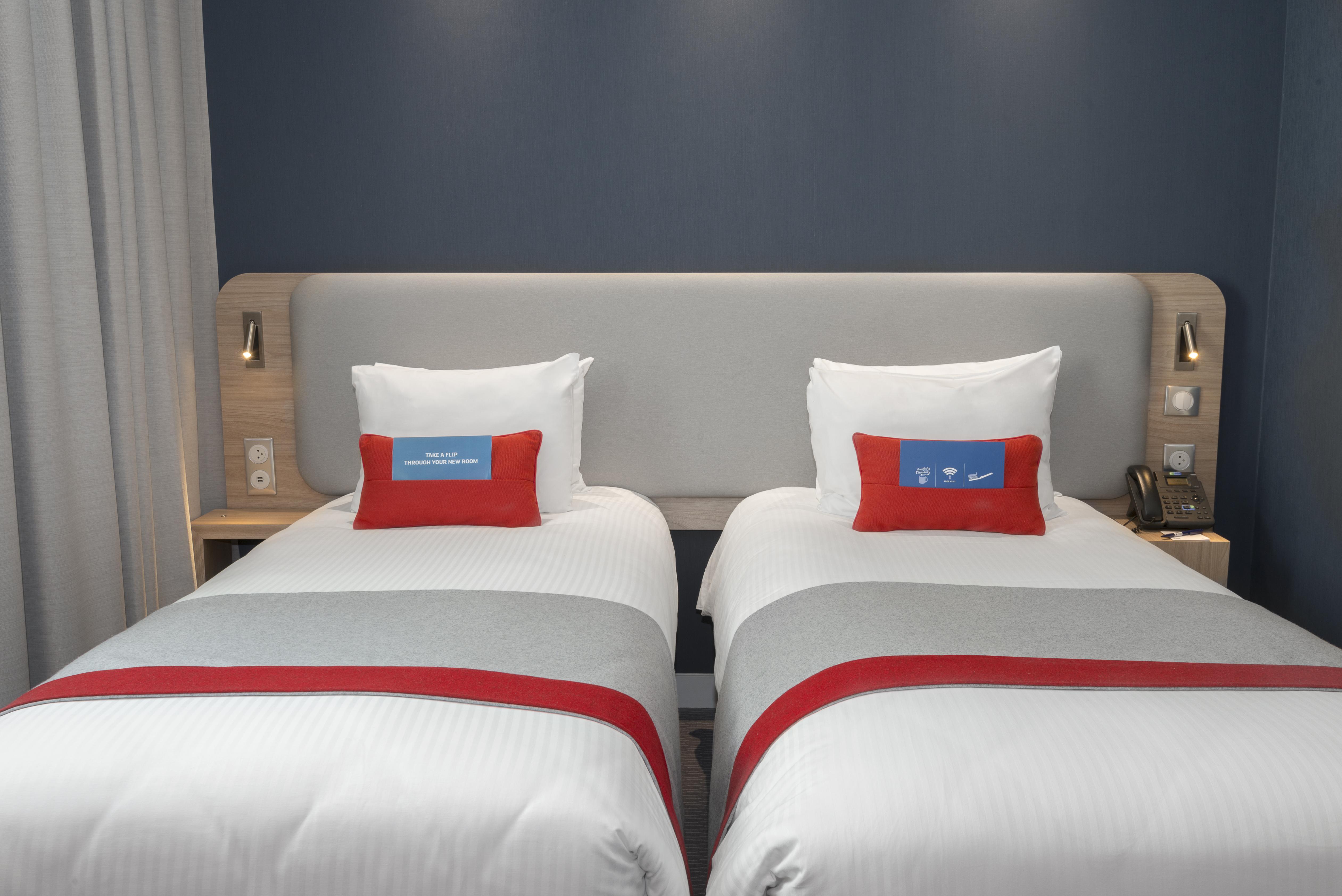 Holiday Inn Express Paris - Velizy By Ihg Ngoại thất bức ảnh