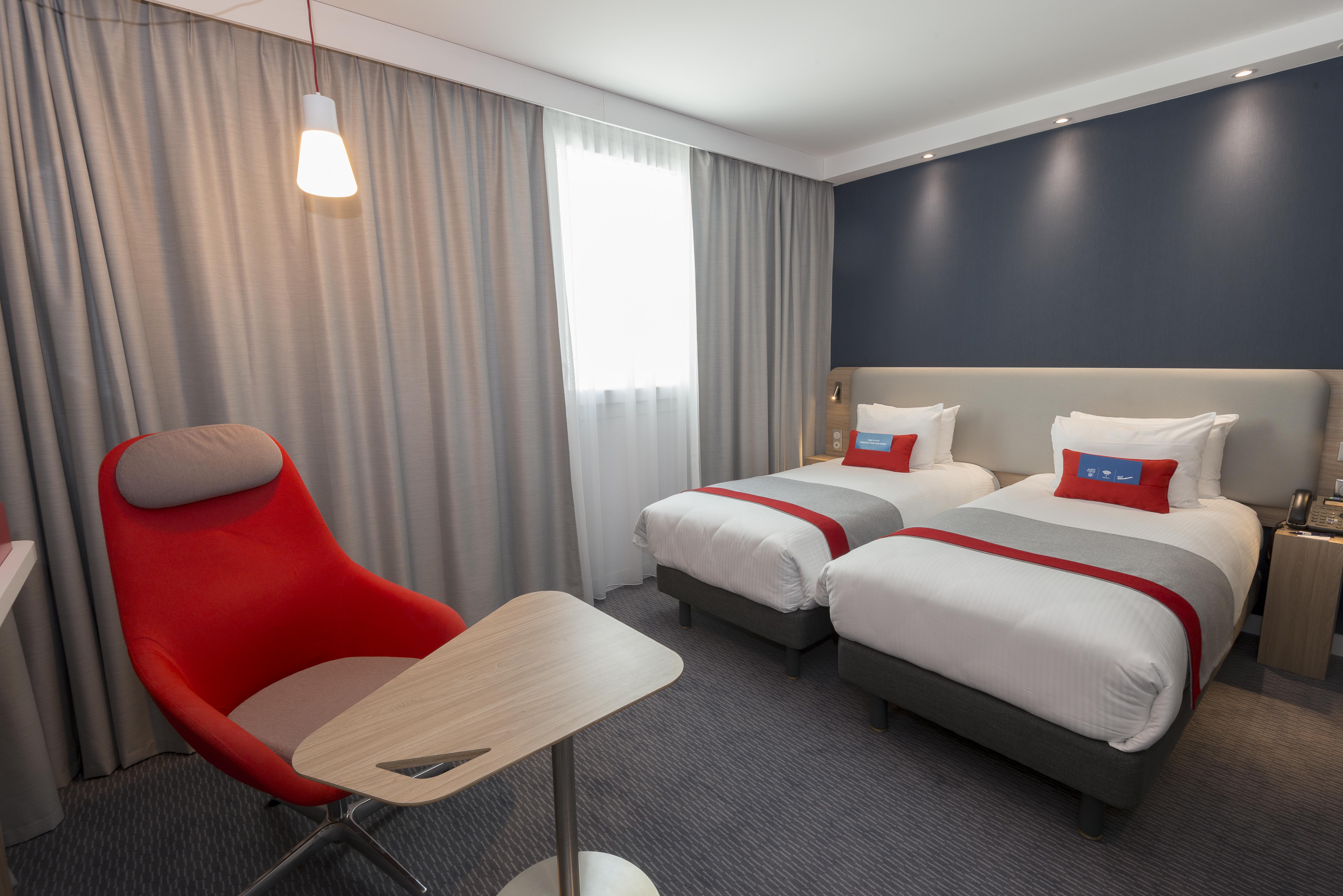 Holiday Inn Express Paris - Velizy By Ihg Ngoại thất bức ảnh