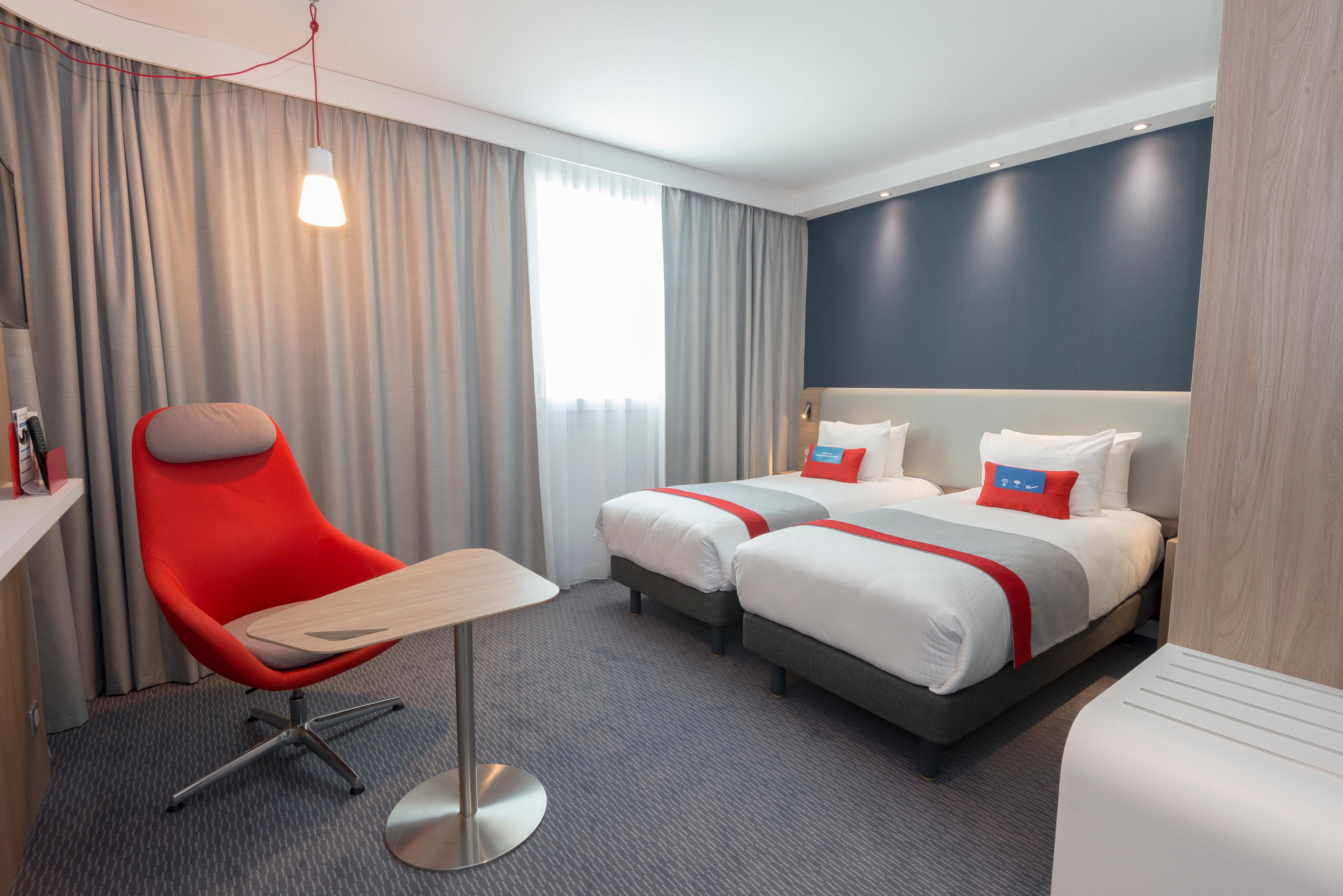 Holiday Inn Express Paris - Velizy By Ihg Ngoại thất bức ảnh