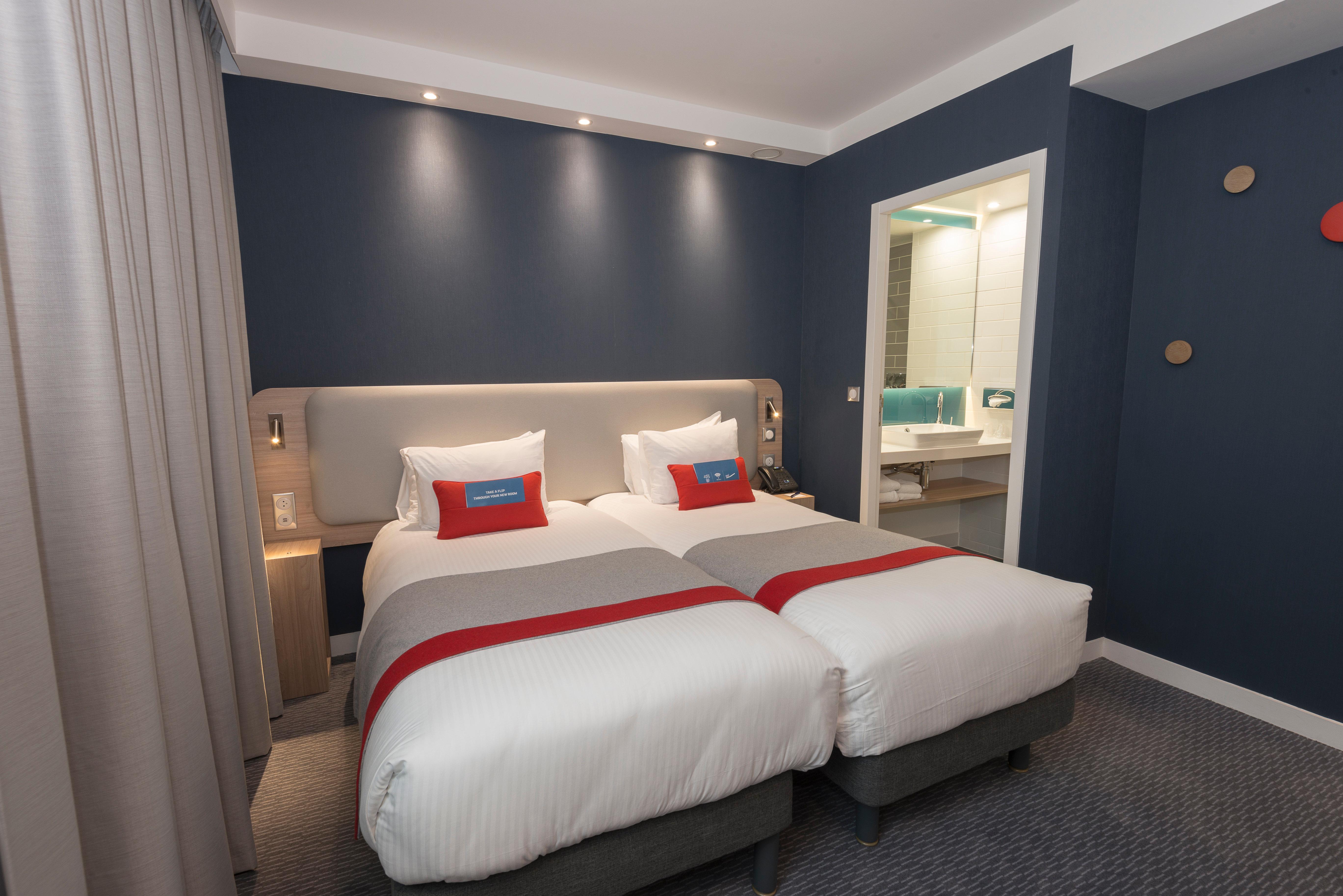 Holiday Inn Express Paris - Velizy By Ihg Ngoại thất bức ảnh