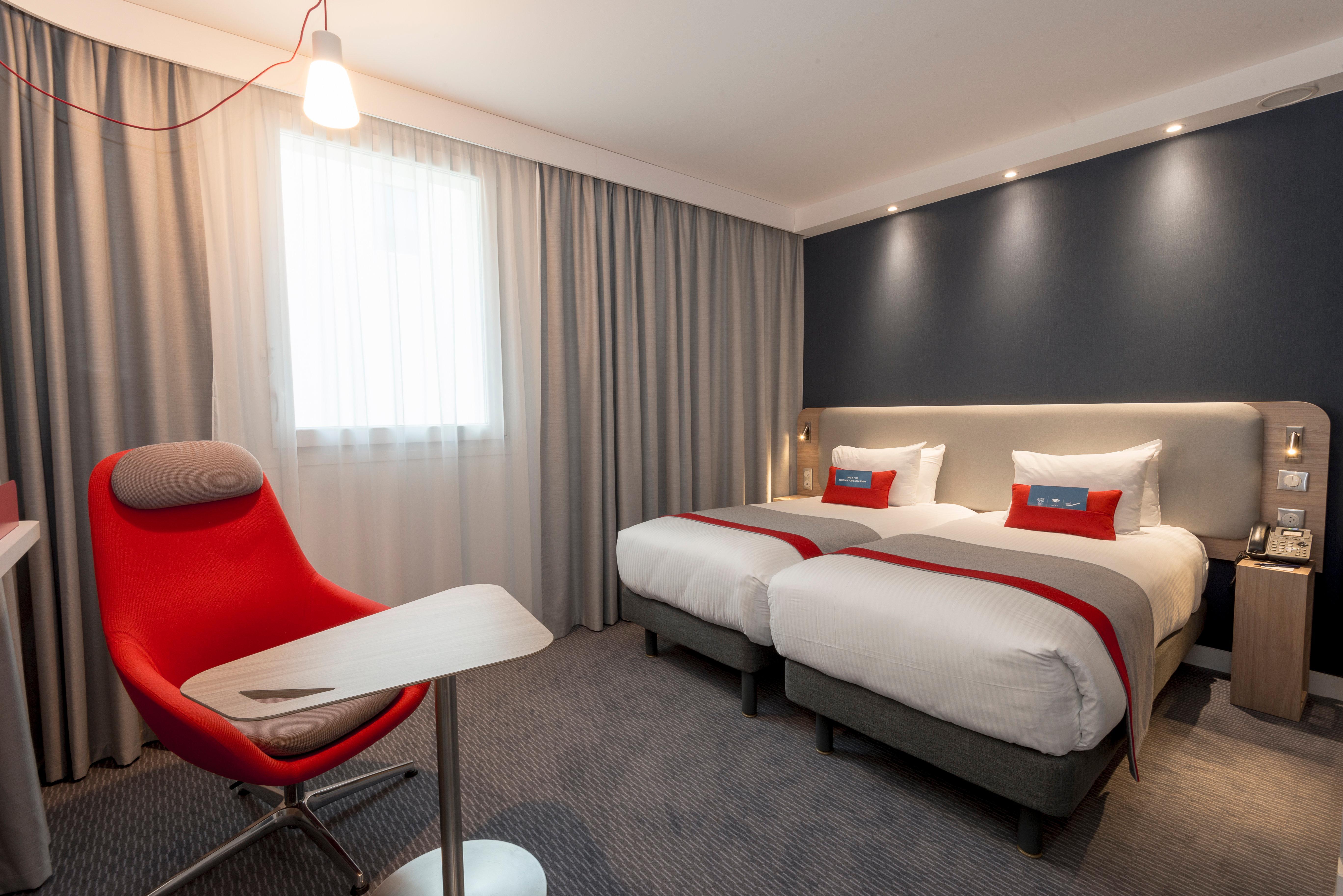 Holiday Inn Express Paris - Velizy By Ihg Ngoại thất bức ảnh
