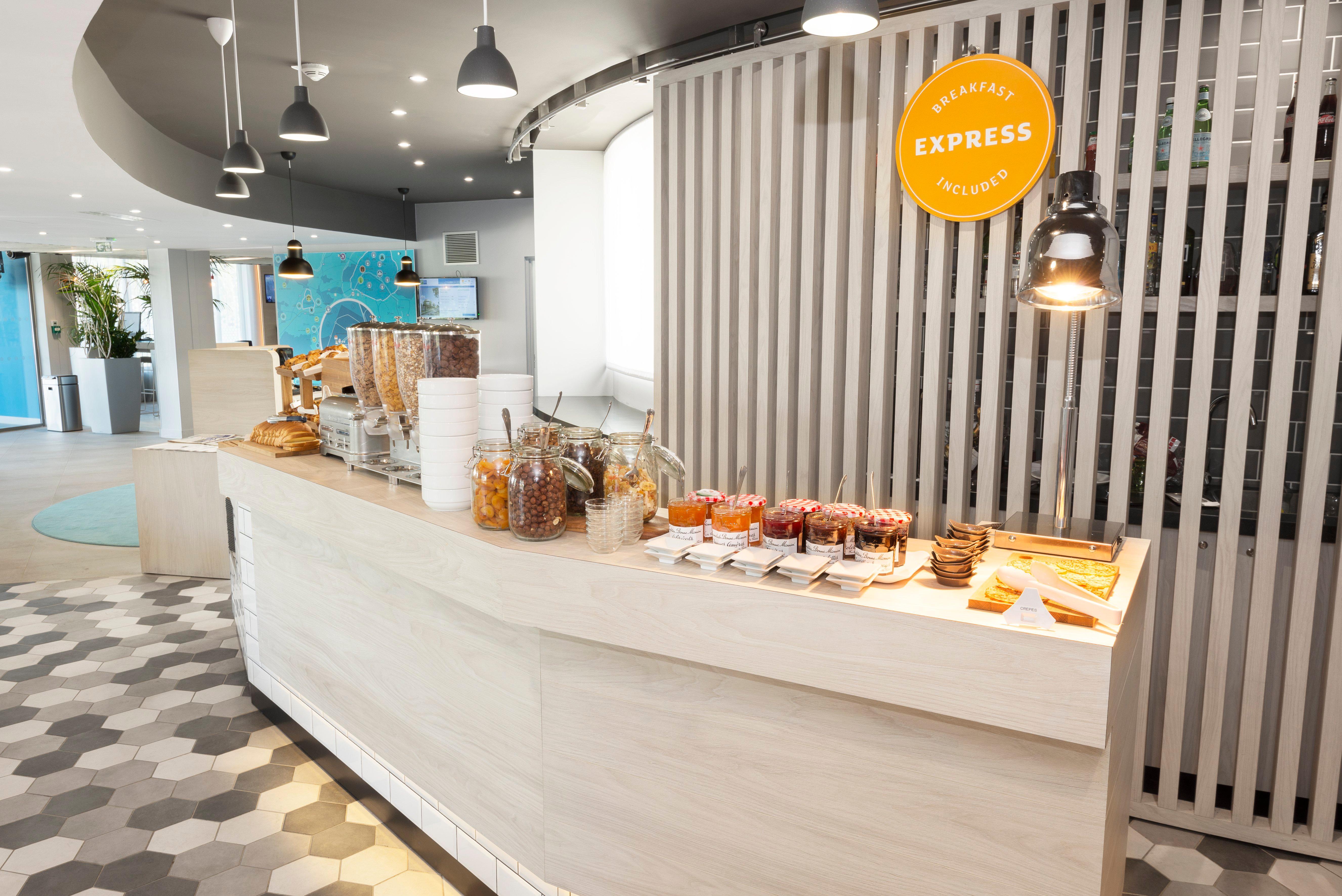 Holiday Inn Express Paris - Velizy By Ihg Ngoại thất bức ảnh