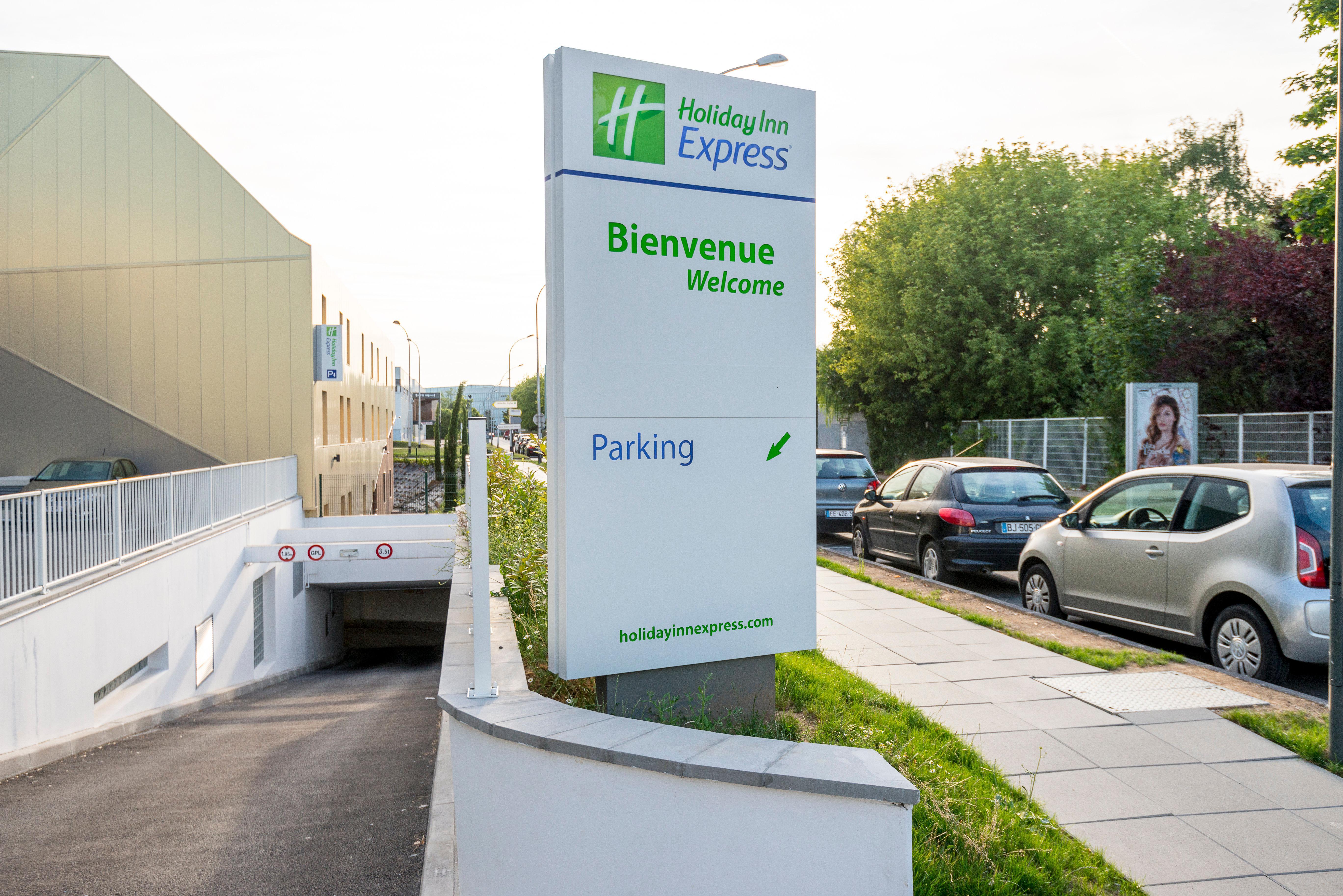 Holiday Inn Express Paris - Velizy By Ihg Ngoại thất bức ảnh