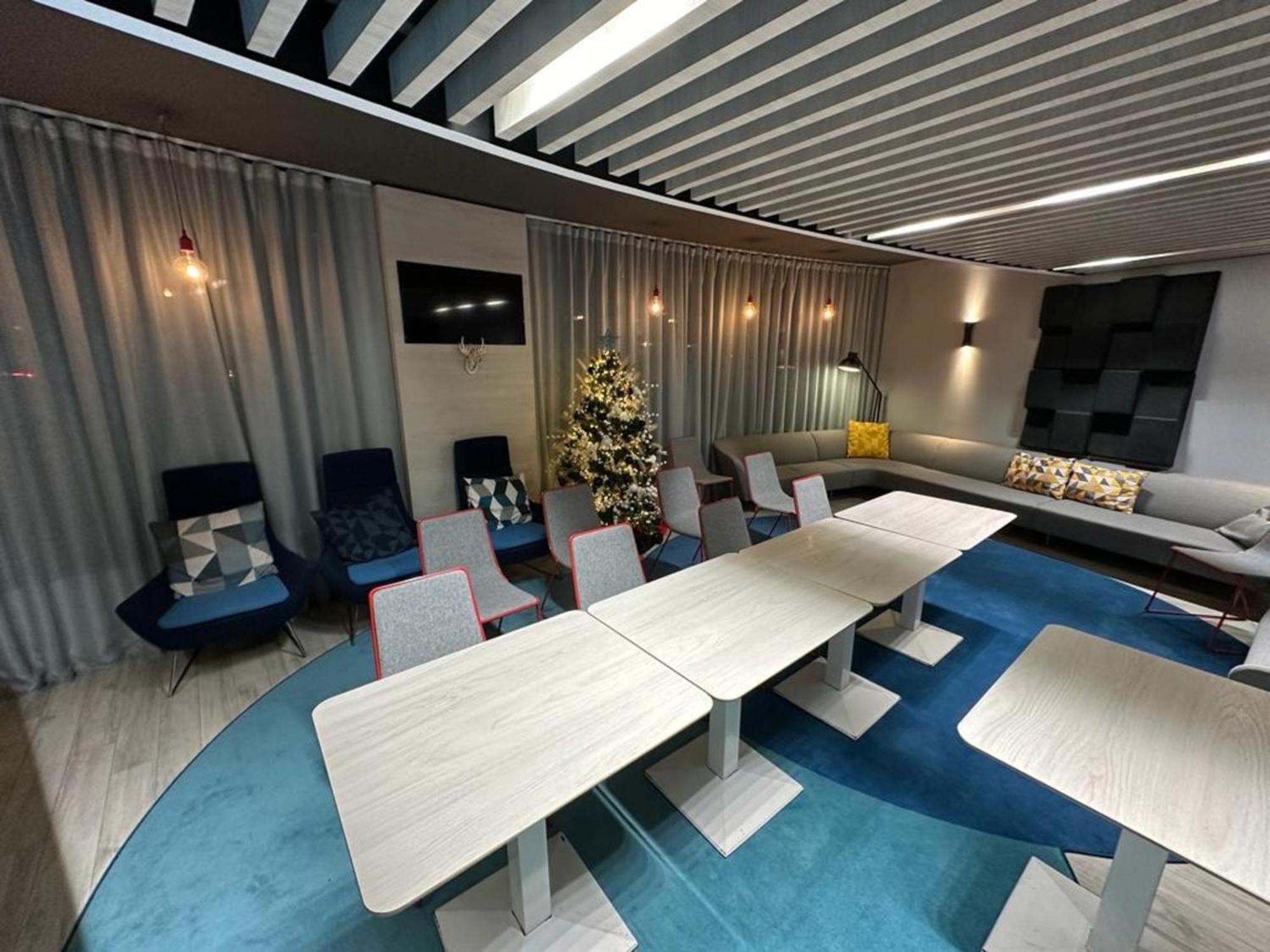 Holiday Inn Express Paris - Velizy By Ihg Ngoại thất bức ảnh