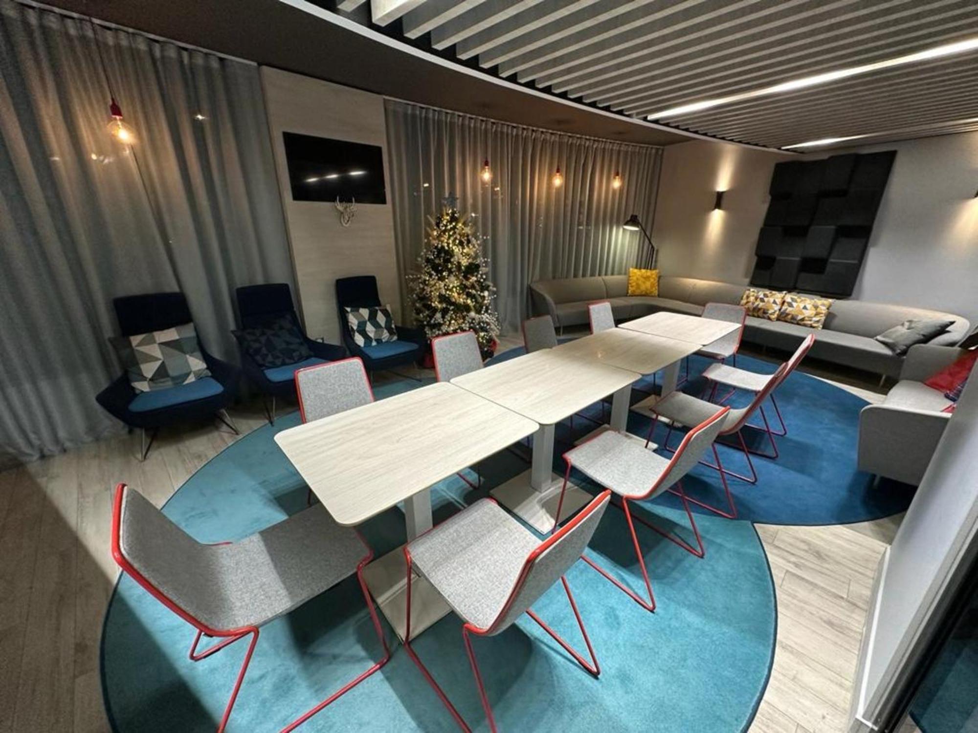 Holiday Inn Express Paris - Velizy By Ihg Ngoại thất bức ảnh