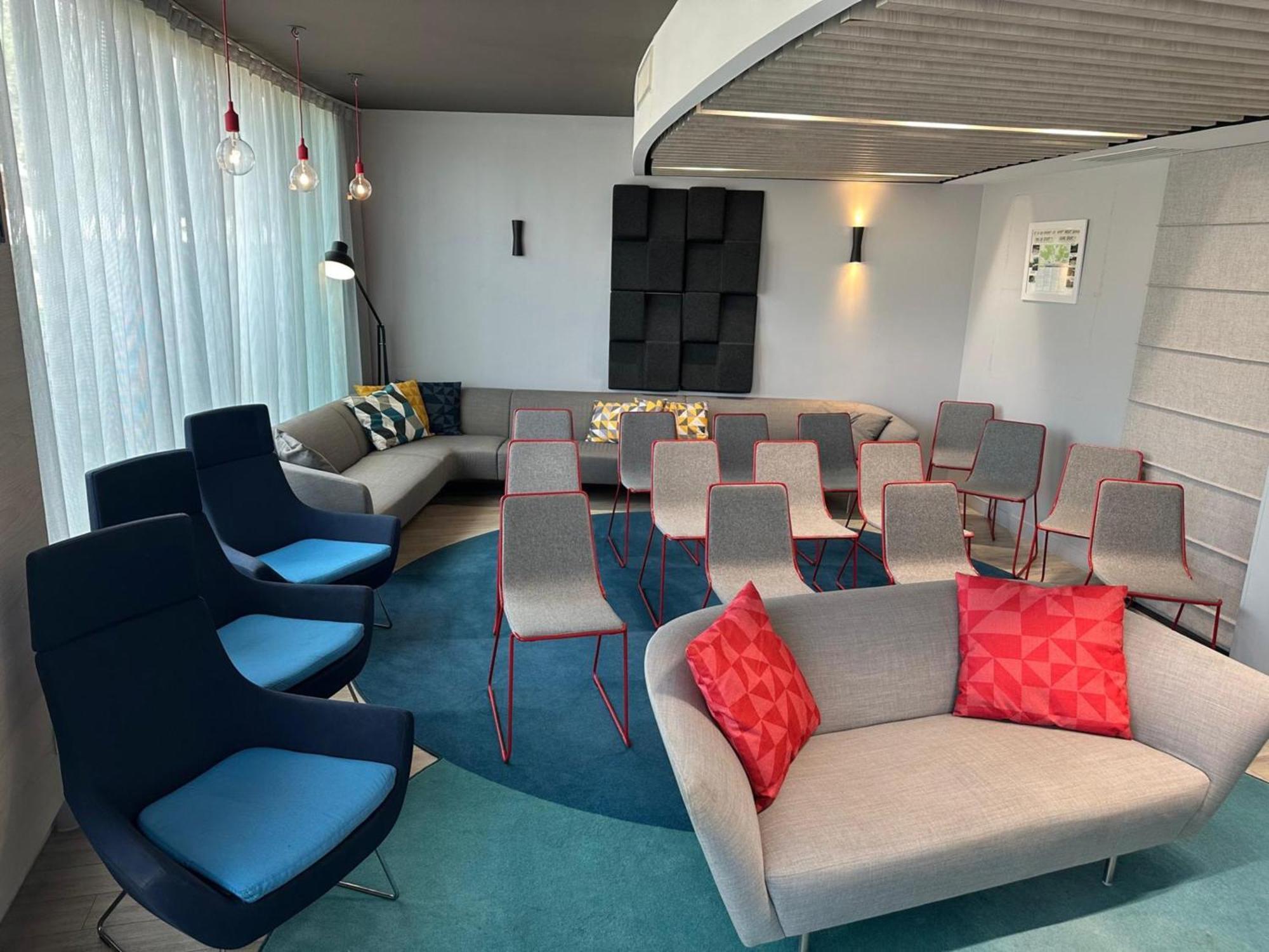 Holiday Inn Express Paris - Velizy By Ihg Ngoại thất bức ảnh